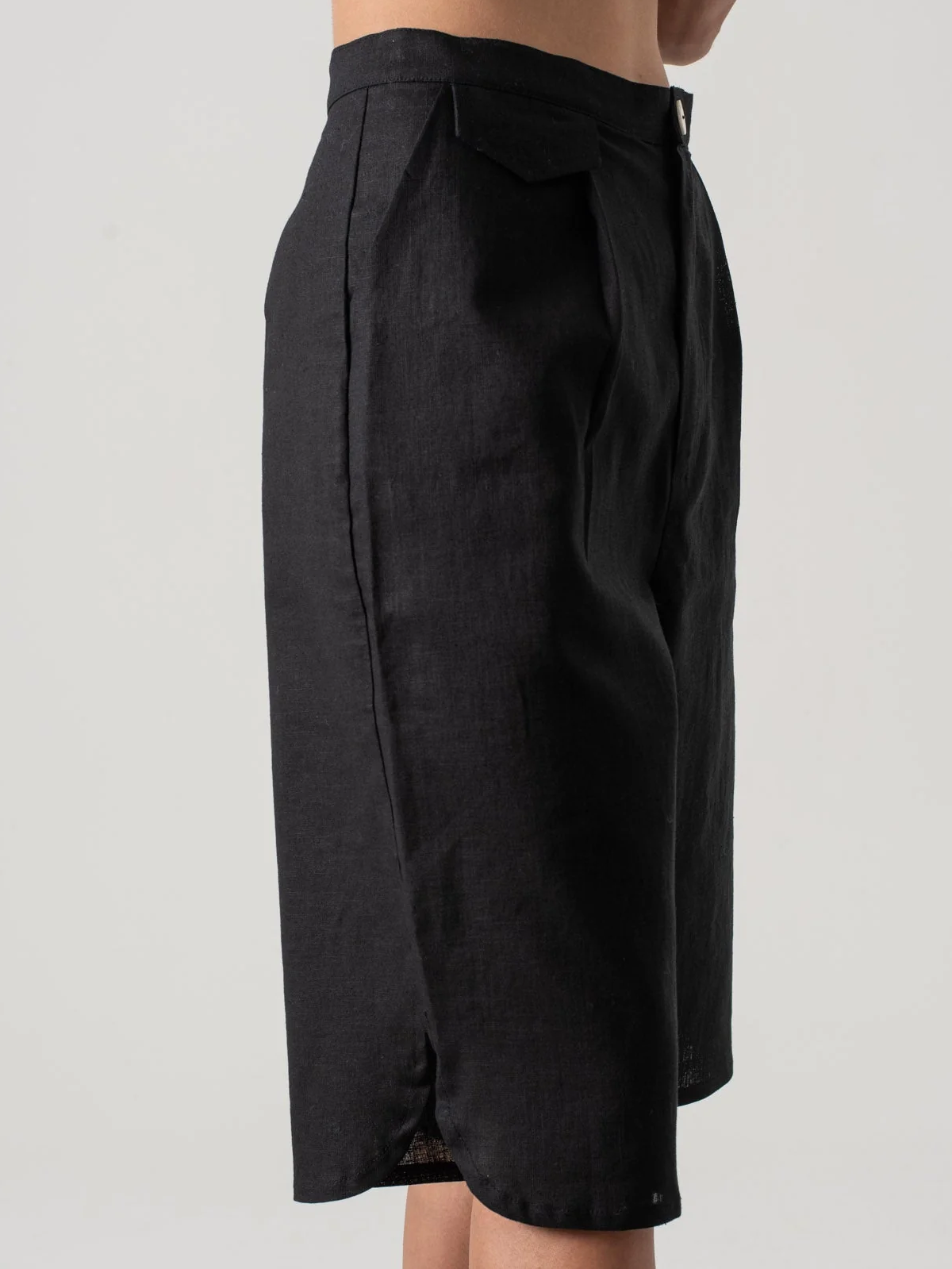 Linen Plain Pocket Design Shorts